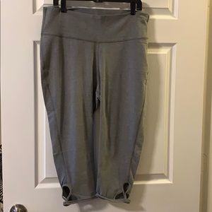Like New Old Navy Active Capri/Leggings Duo